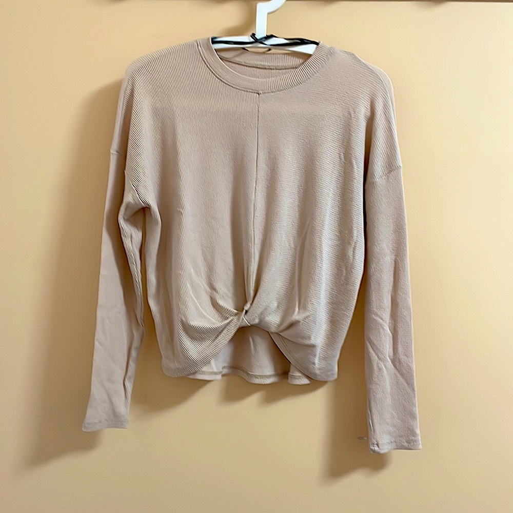 Forever 21 beige knotted knitted long sleeve top
